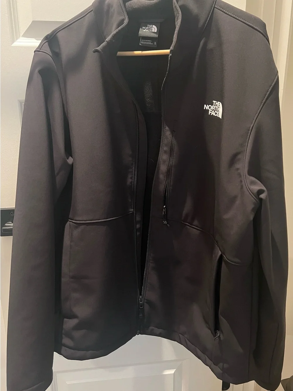 The North Face Men's Black Performance Softshell Jacket